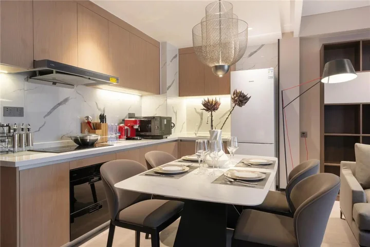 Чэнду: Cresasia Residence