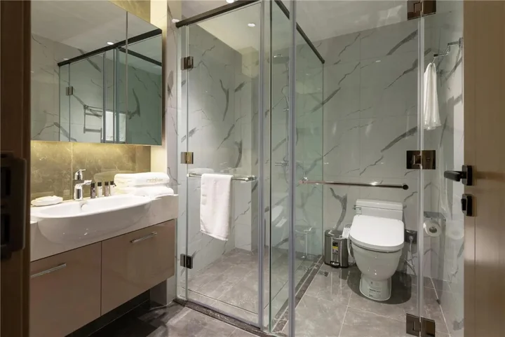 Чэнду: Cresasia Residence