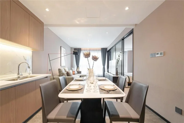 Чэнду: Cresasia Residence