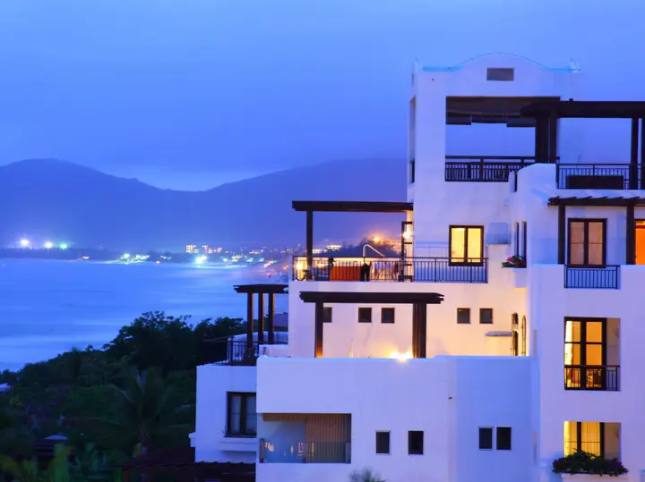 Санья: Aegean Conifer Suites Resort Sanya