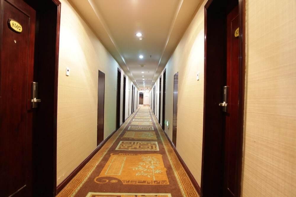 Яншо: Starway Hotel Yangzhou Pantao Road