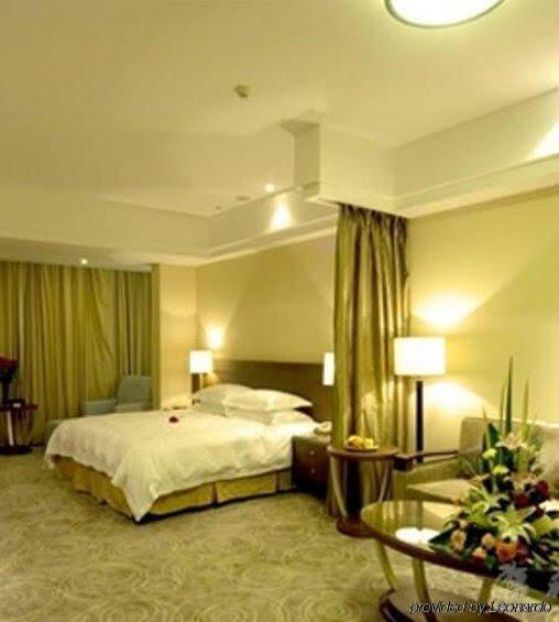 Хуайань: Sanwant Hotel Huaian