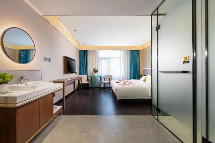 Пекин: Chinese Culture Holiday Hotel - Nanluoguxiang