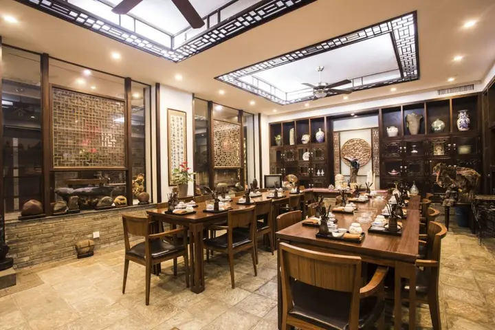 Гуйлинь: Aroma Tea House