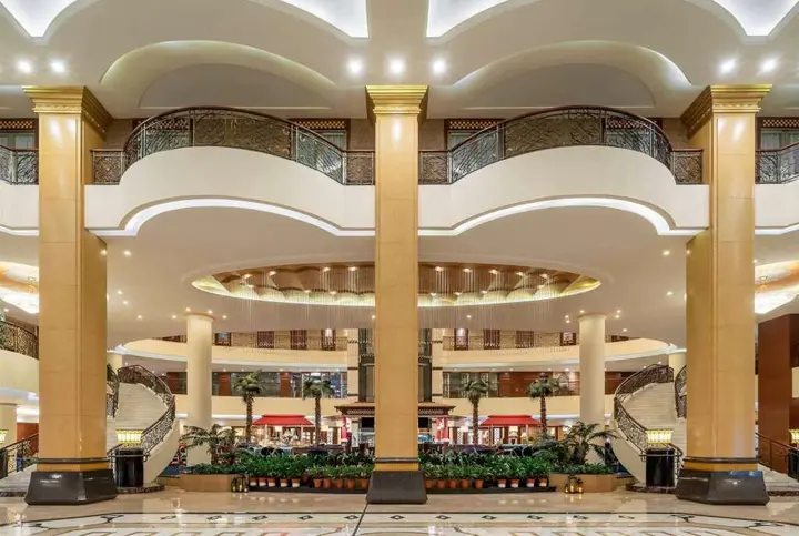 Шанхай: Wyndham Shanghai Hongqiao