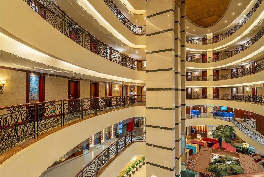 Шанхай: Wyndham Shanghai Hongqiao