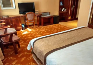 Харбин: Harbin Gfour Holiday Hotel