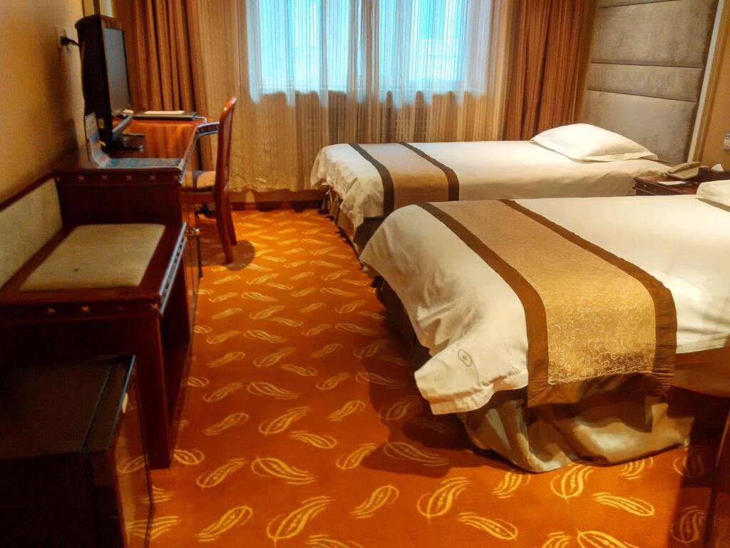 Харбин: Harbin Gfour Holiday Hotel