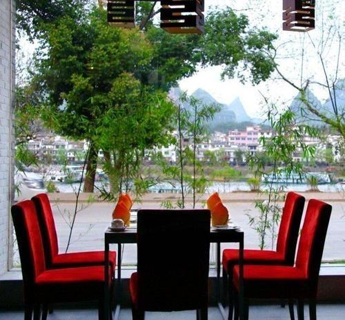 Яншо: Yangshuo Tangrenjie Hotel