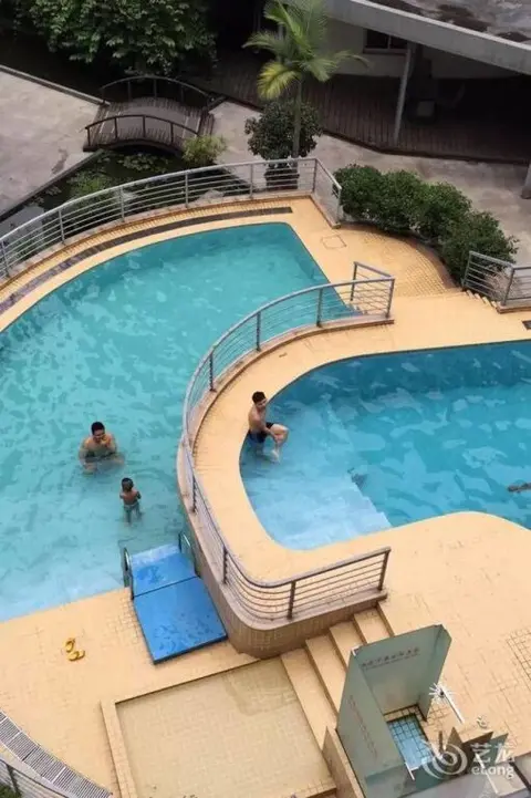 Яншо: Yangshuo Tangrenjie Hotel