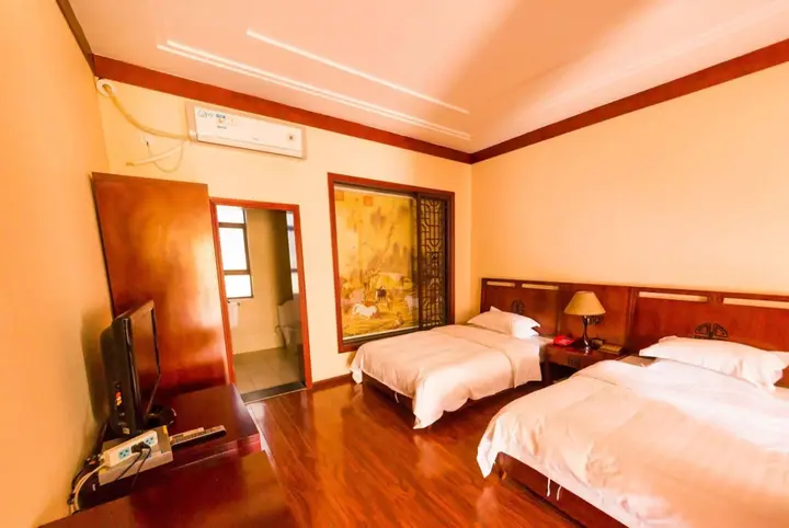 Дали: Yinfeng Hotel
