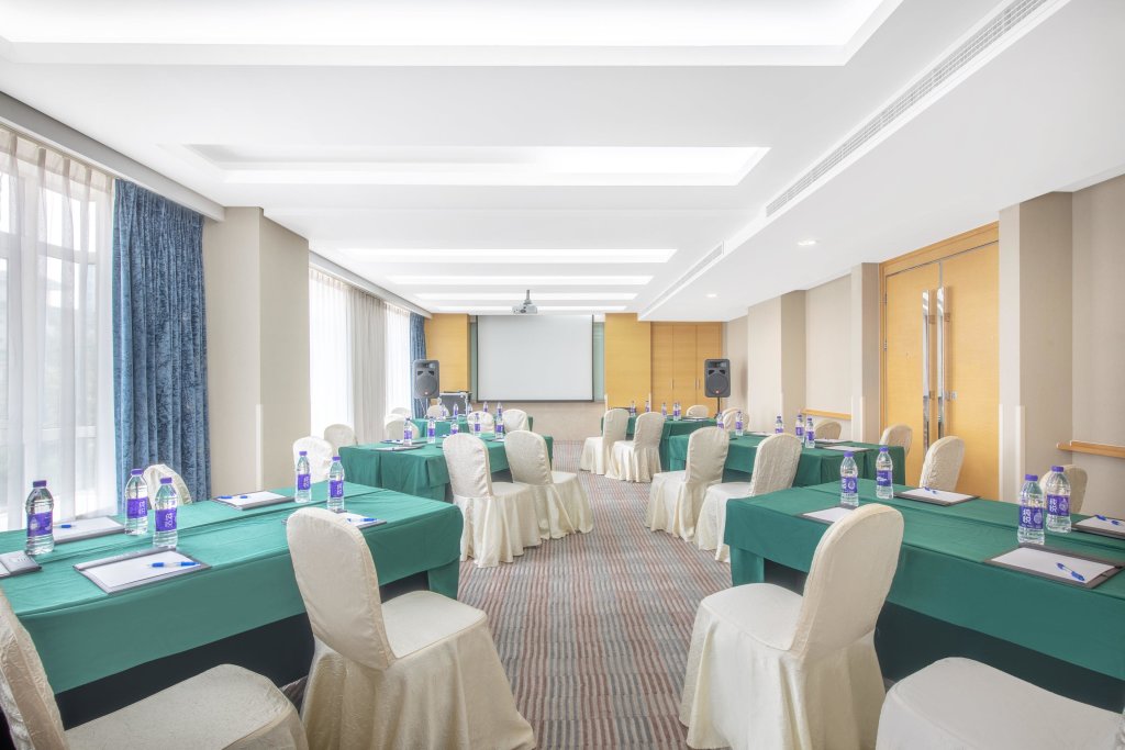 Пекин: Holiday Inn Express Dongzhimen by IHG