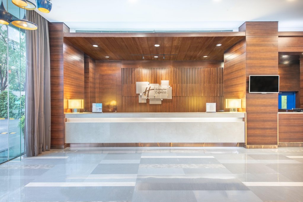 Пекин: Holiday Inn Express Dongzhimen by IHG