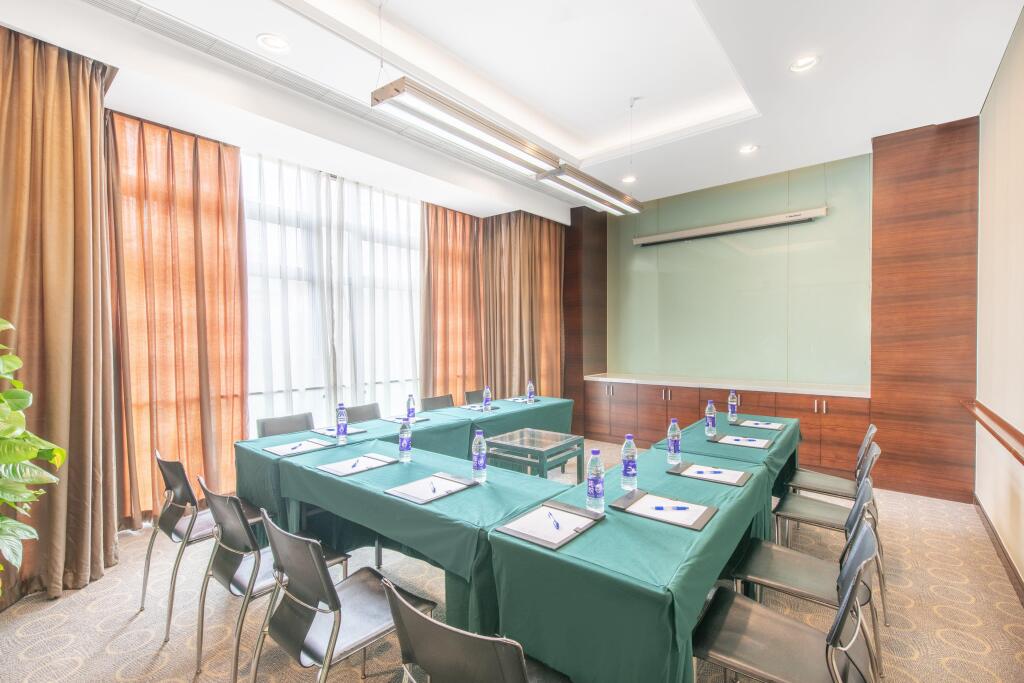 Пекин: Holiday Inn Express Dongzhimen by IHG