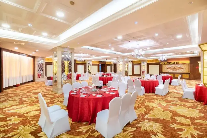 Тяньцзинь: Golden Ocean Hotel
