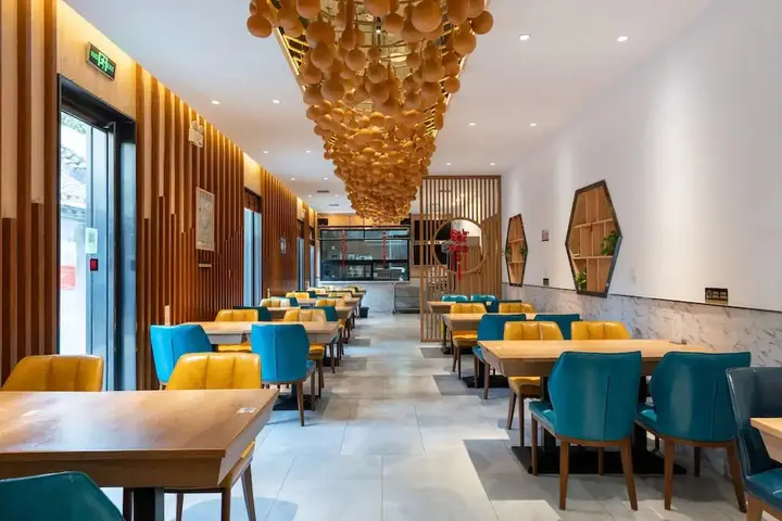 Пекин: East Sacred Hotel Beijing
