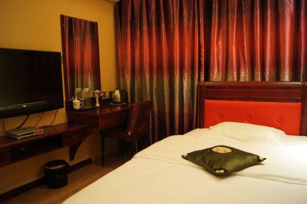 Хулун-Буир: Longhua Hotel