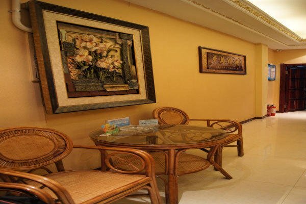 Хулун-Буир: Longhua Hotel