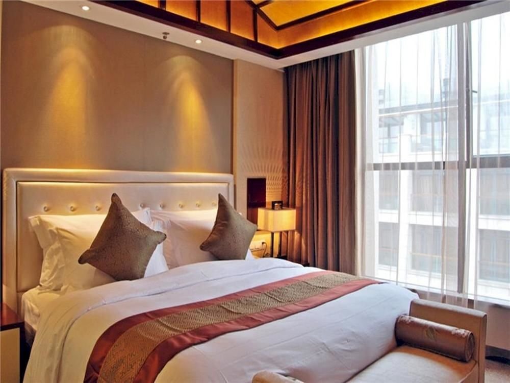 Шиянь: Zhongjing Taichi Lake International Resort