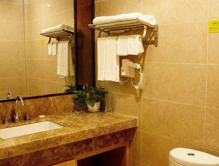 Гуйлинь: Hongfeng Jingcheng International Hotel