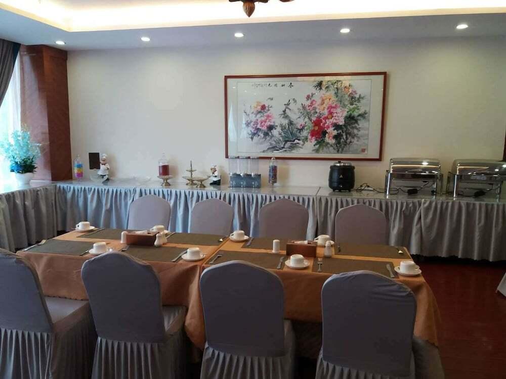 Гуйлинь: Hongfeng Jingcheng International Hotel