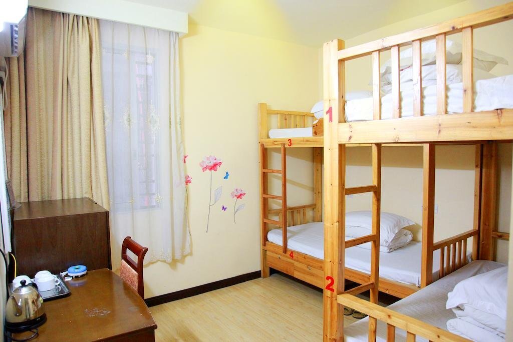 Яншо: West Street International Youth Hostel
