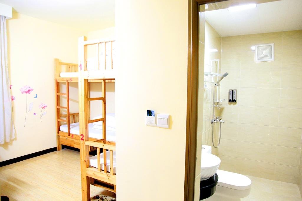Яншо: West Street International Youth Hostel