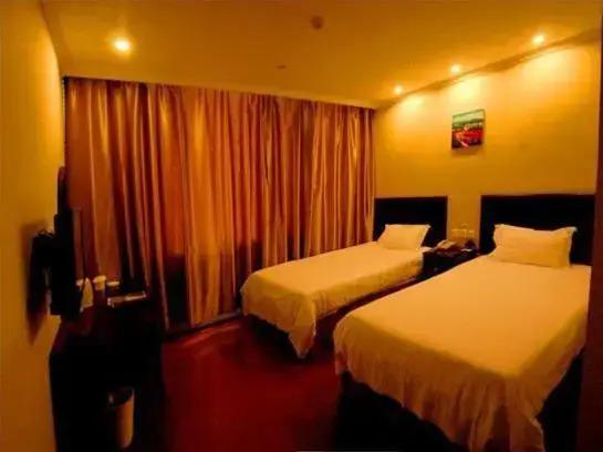 Вэйфан: Greentree Inn Qingzhou Fangongting Road Express Hotel