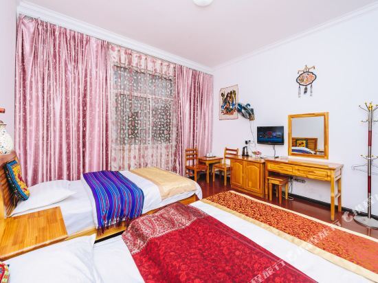 Дали: The Ming Yue Lou Hotel OF Dali