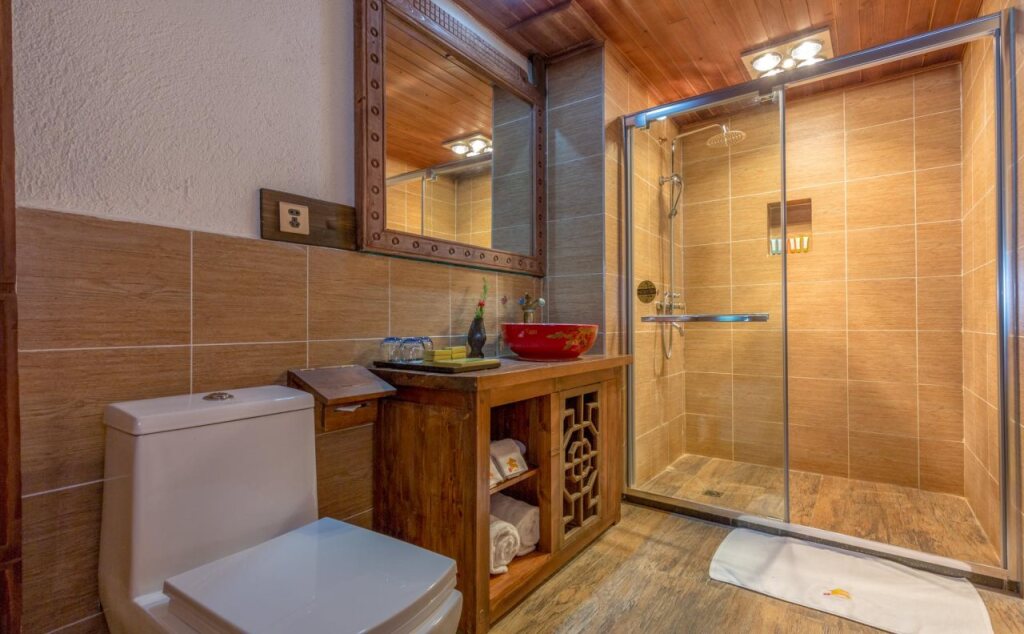 Шангри-Ла: Shangri-La E-Outfitting Boutique Hotel