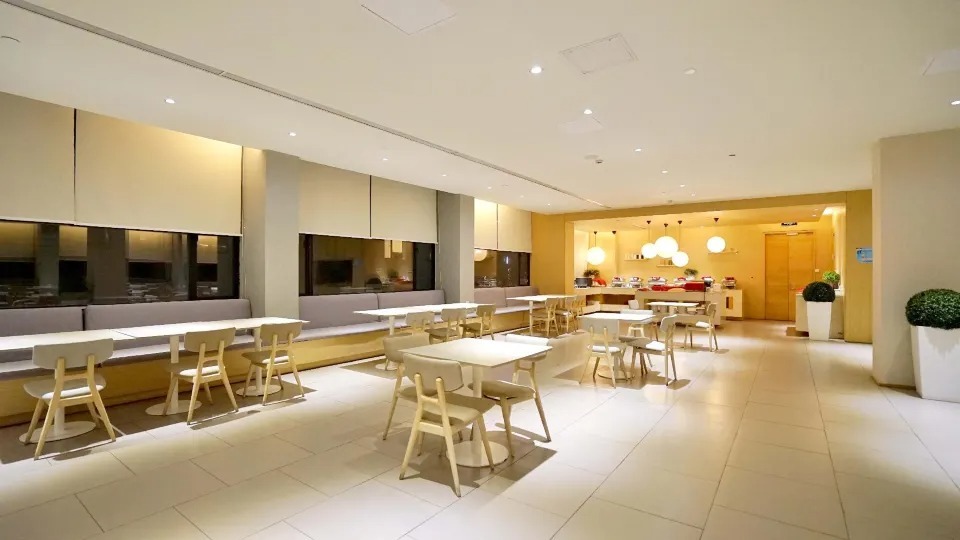 Шанхай: JI Hotel Zhaojiabang Road