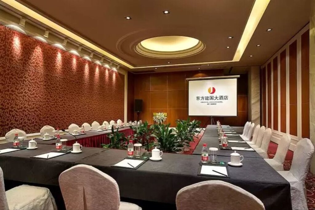 Ухань: Wuhan Oriental Jianguo Hotel