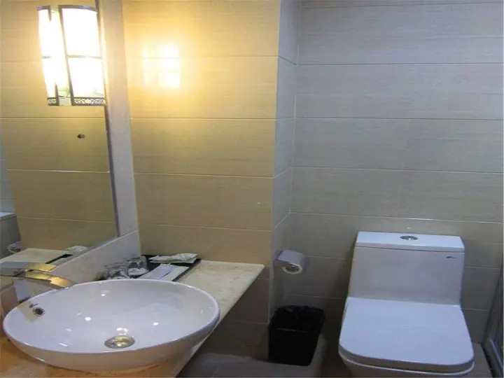 Гуанчжоу: Golden Hotel