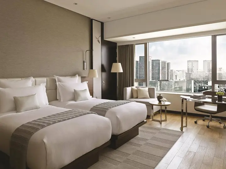 Нинбо: Langham Place Ningbo
