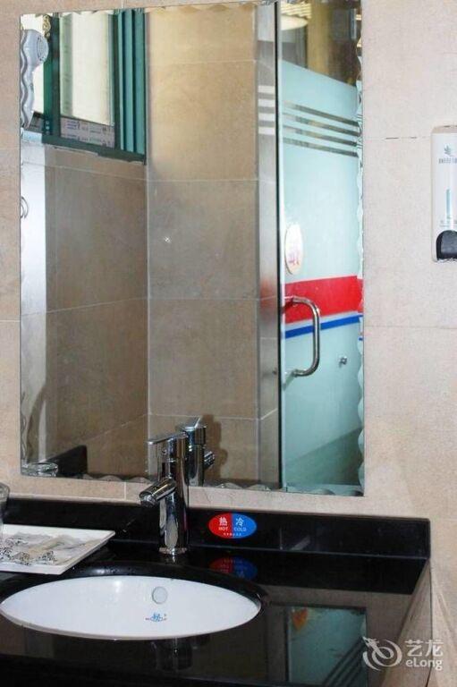 Гуйлинь: 桂林天天假日酒店