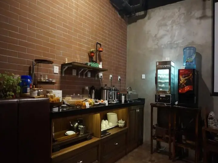 Пекин: Nostalgia Hotel（Beijing YongheLama & Nanluoguxiang）