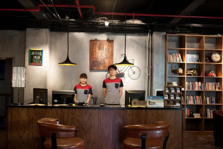 Пекин: Nostalgia Hotel（Beijing YongheLama & Nanluoguxiang）