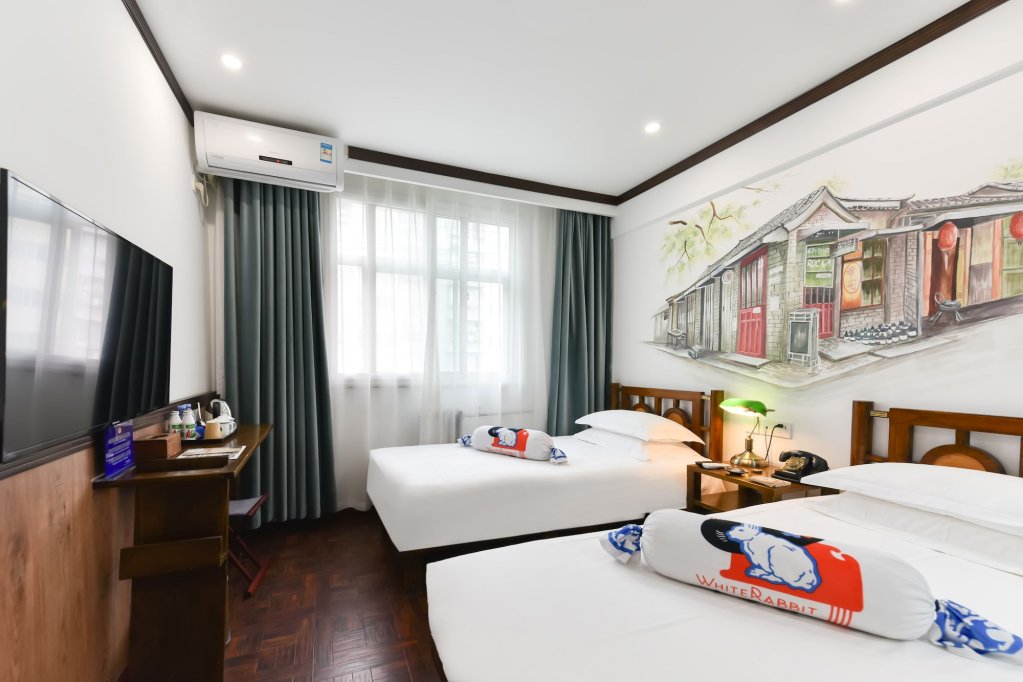Пекин: Nostalgia Hotel（Beijing YongheLama & Nanluoguxiang）