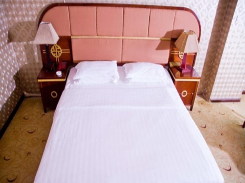 Наньнин: Jin Hong Lin Hotel