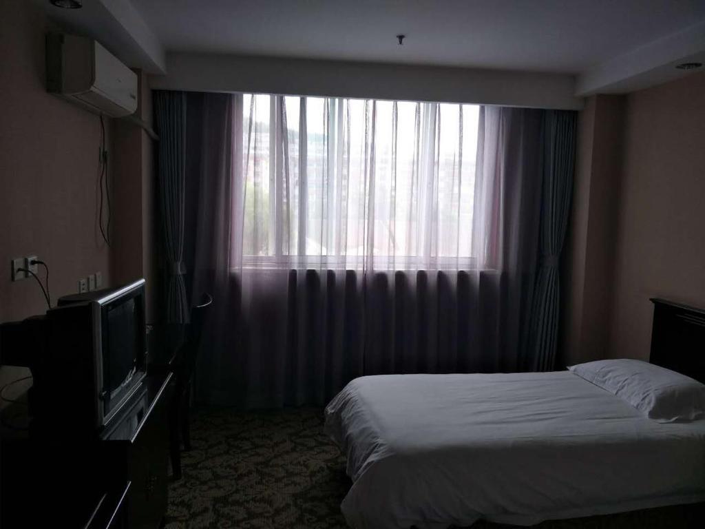 Чэндэ: Huilong Tower Hotel