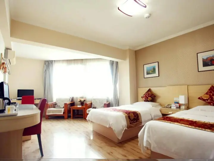 Чэндэ: Super 8 Chengde Imperial Summer Resort
