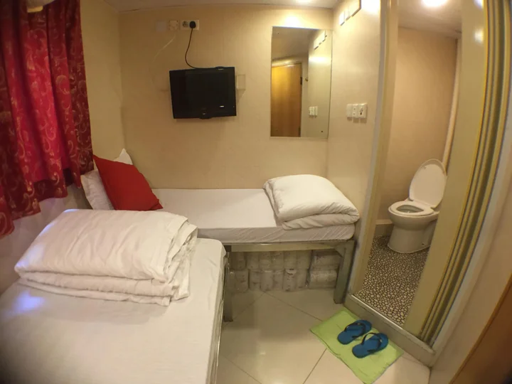 Гонконг: China Emperor Hotel