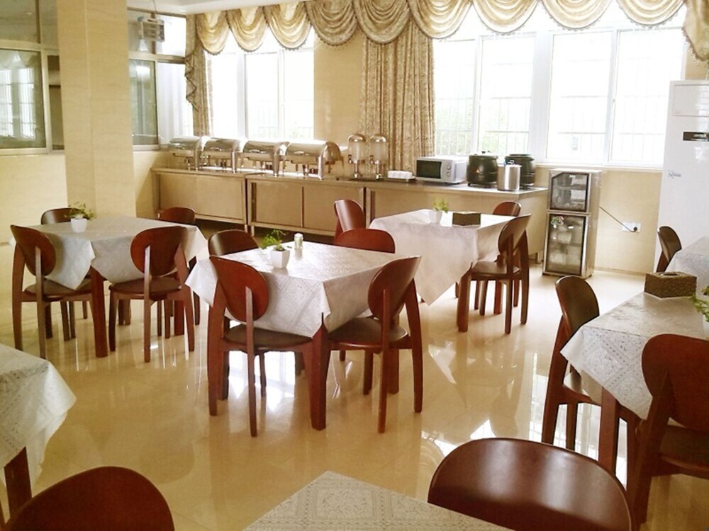 Тайчжоу: Greentree Inn Xinghua Anfeng Runan Garden Express Hotel