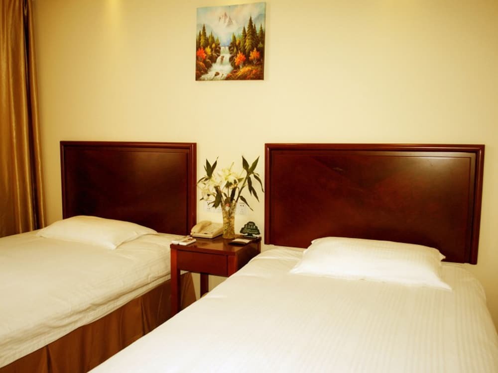 Тайчжоу: Greentree Inn Xinghua Anfeng Runan Garden Express Hotel