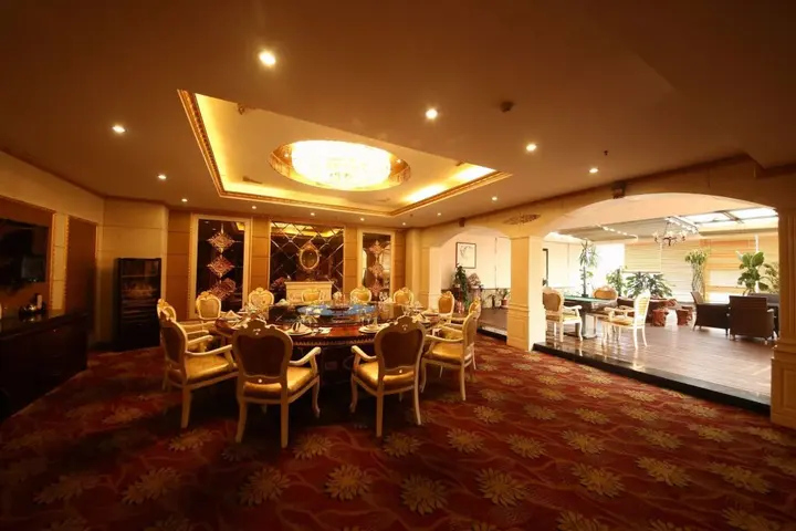 Яньтай: Yantai Asia Hotel