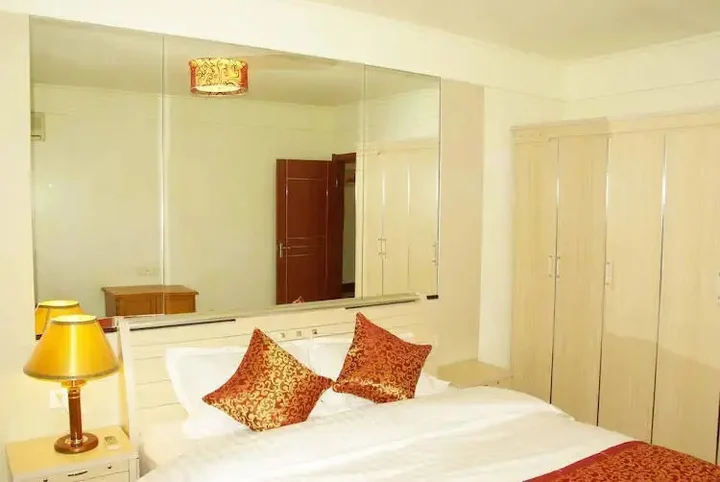 Уху: Wuhu Shangri-La Apartment