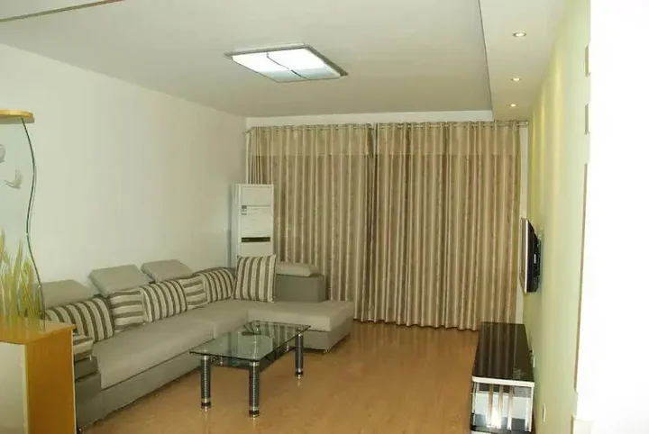 Уху: Wuhu Shangri-La Apartment
