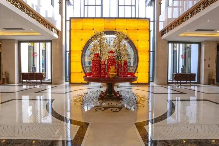 Цзясинь: Waterside Resort