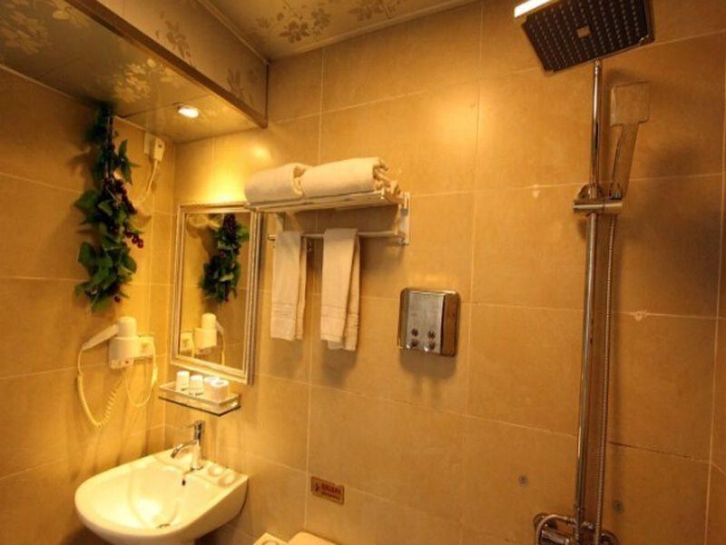 carousel image 4