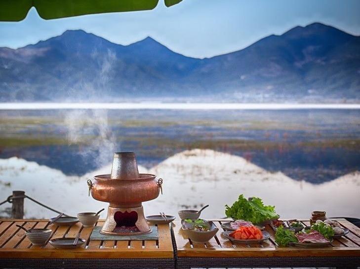 Lijiang Scenery Retreats Lake Front Villa Resort — фото 3